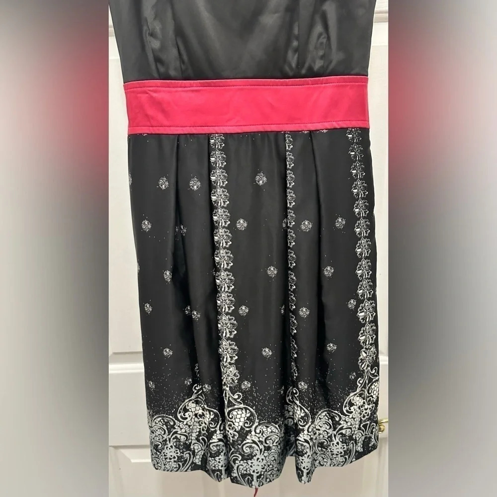 Teeze Me Black with Pink Belt Semi Formal Dress Size 13 - Picture 4 of 7
